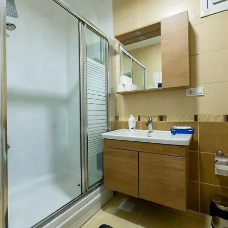 Lägenhet 3-bedroom With Balcony