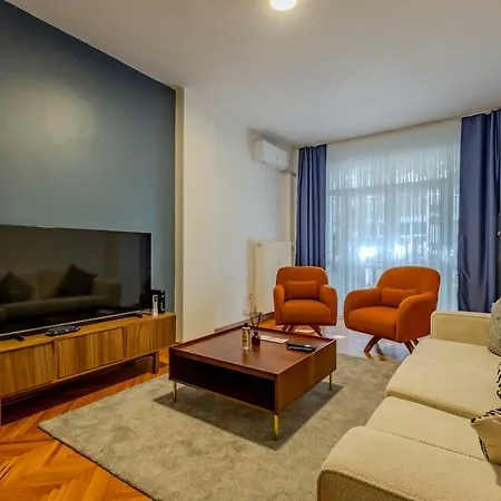 Апартаменты 3-bedroom With Balcony *