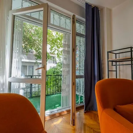 Апартаменты 3-bedroom With Balcony