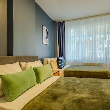 3-bedroom With Balcony Apartment