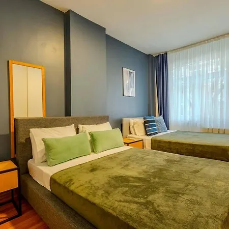 3-bedroom With Balcony Istanboel