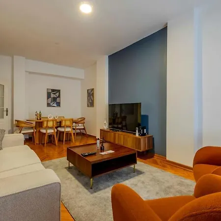 3-bedroom With Balcony Istanboel